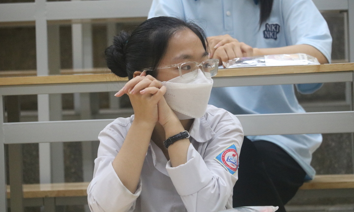 Xôn xao tỷ lệ đỗ lớp 10 thấp kỷ lục, Sở GD&ĐT Hà Nội nói gì?