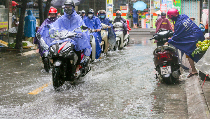 Thời tiết ngày 15/7: Biển Đông có thể đón bão số 1, miền Bắc mưa to