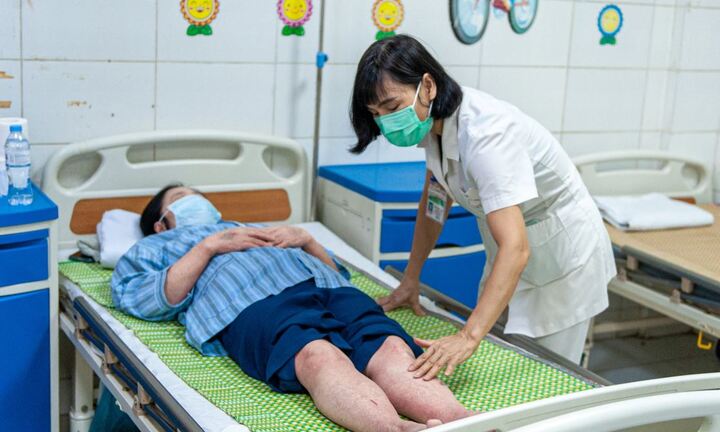 Dịch sốt xuất huyết đến sớm, gia tăng người nhập viện vì chủ quan