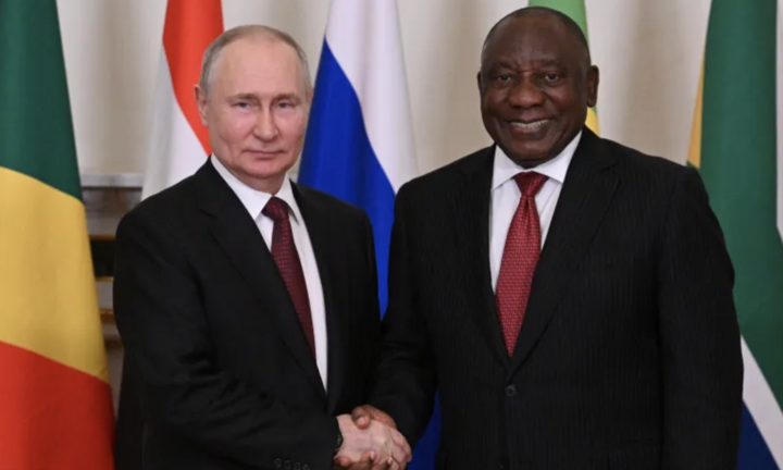 Ông Putin thăm Nam Phi, Tổng thống Ramaphosa từ chối tuân thủ lệnh của ICC