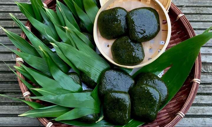 Lên Lạng Sơn nhớ thưởng thức món bánh ngải dẻo thơm, mềm mịn