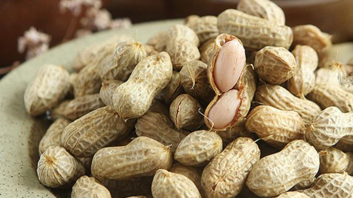 Những gia vị nên cho vào khi luộc lạc