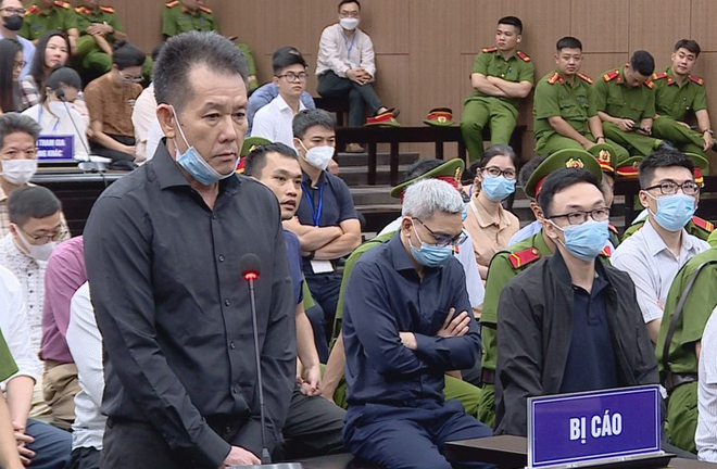 Bị cáo vụ 'chuyến bay giải cứu' day dứt vì đẩy vợ vào con đường phạm tội