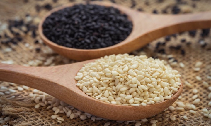 Vừng đen và vừng trắng, loại nào tốt cho sức khỏe hơn?