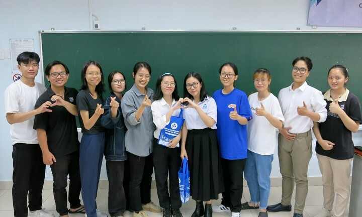 Kỹ thuật Môi trường: không phải ngành Y nhưng vẫn chăm sóc sức khỏe con người 