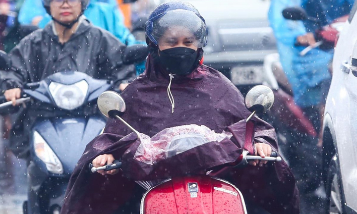 Thời tiết ngày 22/7: Đông Bắc Bộ và Trung Bộ đề phòng mưa to, dông lốc