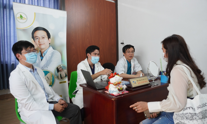 Bác sĩ Đăng Khoa đẩy mạnh hợp tác với các bác sĩ chuyên khoa trong làm đẹp