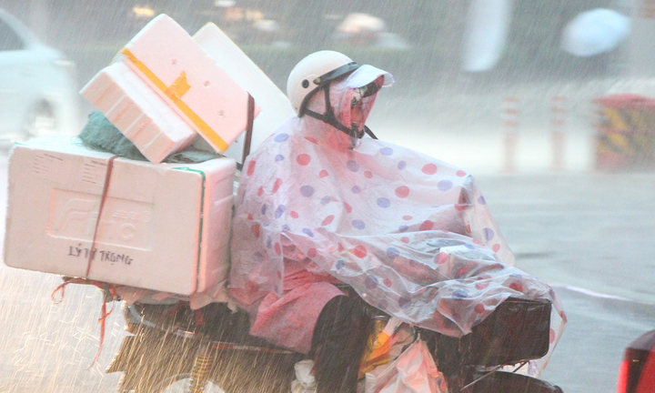 Thời tiết ngày 21/7: Miền Bắc tăng nhiệt, miền Nam chiều tối mưa lớn