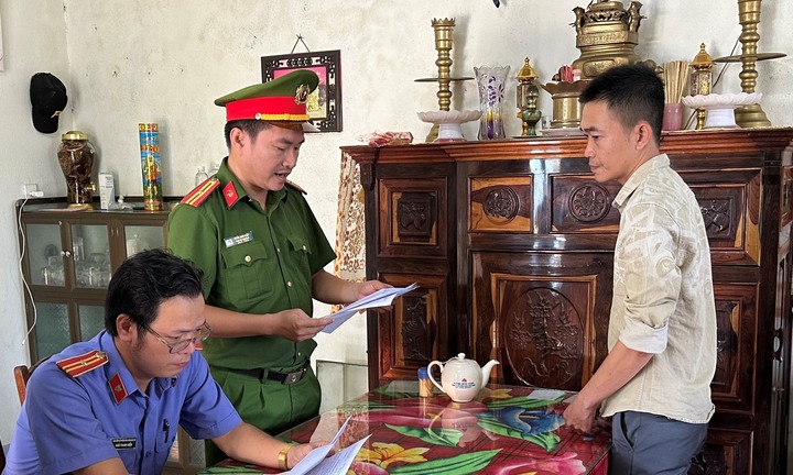 Tạm giam viên chức Văn phòng Đăng ký đất đai Quảng Ngãi