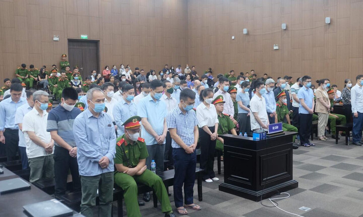 Xét xử vụ ‘chuyến bay giải cứu’, lộ diện kẻ trục lợi giấu mặt