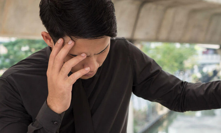 Đi làm xa về, phát hiện vợ con mình đã biến thành vợ con của hàng xóm 