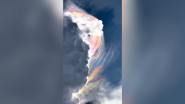 Đám mây kỳ lạ xuất hiện trên bầu trời Colombia