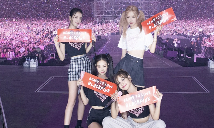 Những vật dụng bị cấm mang vào concert BLACKPINK tại Hà Nội 