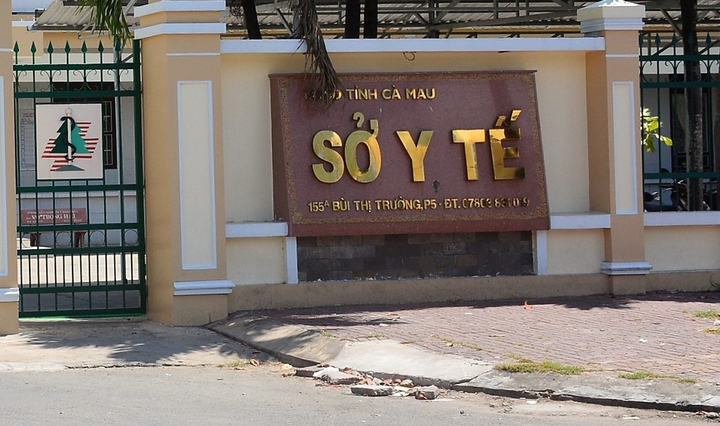 Kỷ luật lãnh đạo Sở Y tế Cà Mau