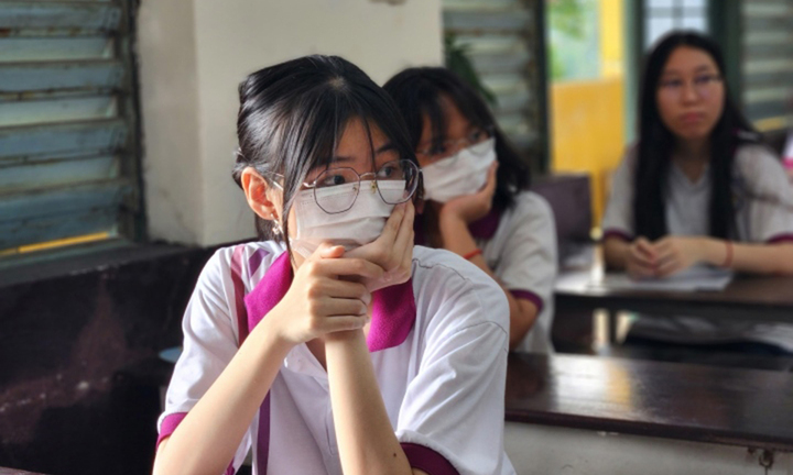 Trường đại học đột ngột dừng tuyển sinh, thí sinh 'rơi vào thế khó'