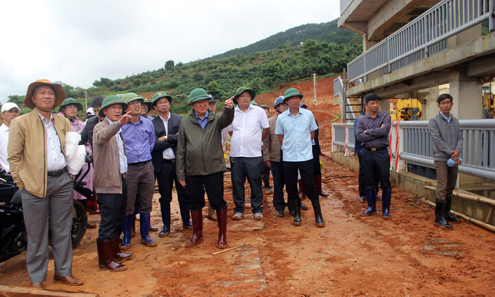 Chủ tịch tỉnh Lâm Đồng: Nguy cơ sạt lở rất cao, phải di dân khỏi vùng nguy hiểm