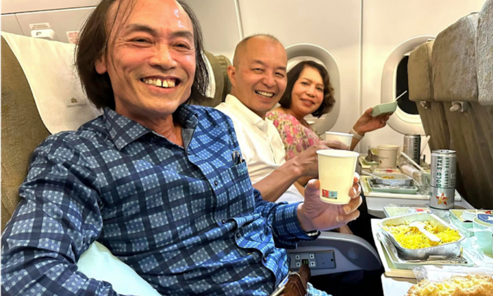 Mặc quần rách, bác sĩ bị nghi ngờ giả mạo khi cấp cứu hành khách trên máy bay