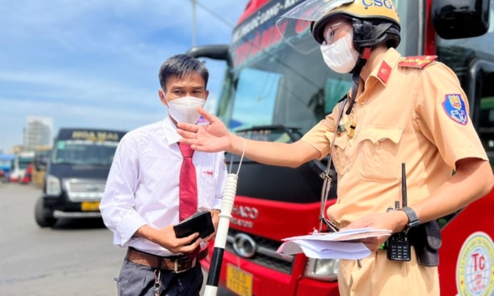 Cao tốc từ TP.HCM – Nha Trang liên tục tai nạn, CSGT sẽ làm gì?