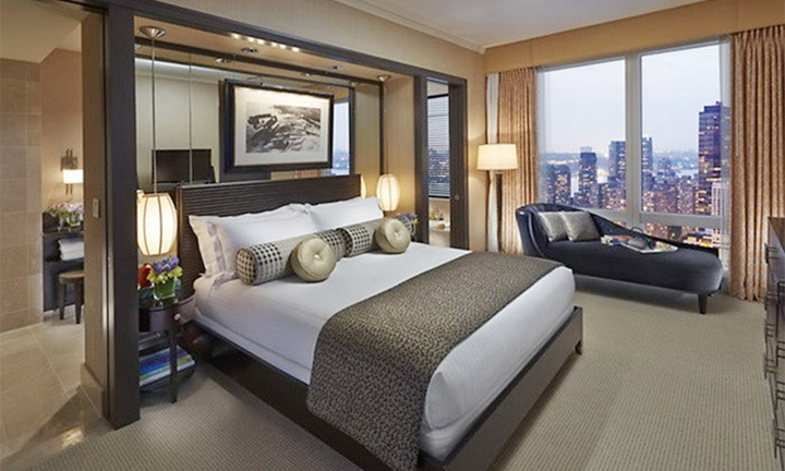 Miếng vải trải ngang giường khách sạn có công dụng gì?