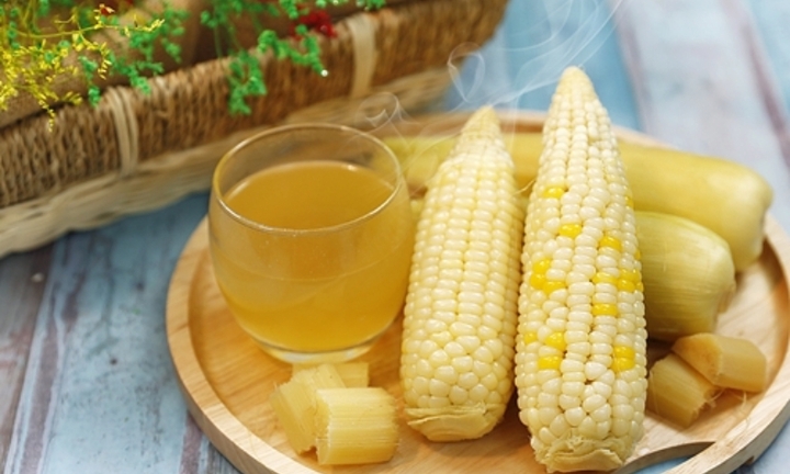 Những người không nên uống nước ngô