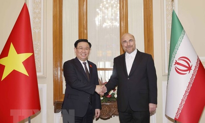 ​Chủ tịch Quốc hội Vương Đình Huệ hội đàm với Chủ tịch Quốc hội Iran