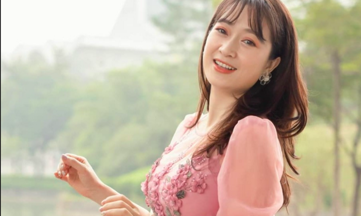 Thương 'Phía trước là bầu trời' tiết lộ về hôn nhân với ông xã làm giáo dục