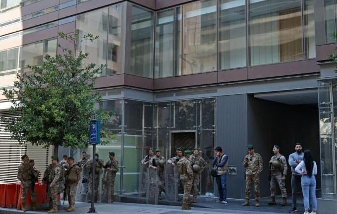 Đại sứ quán Thụy Điển ở Liban bị tấn công bằng bom xăng