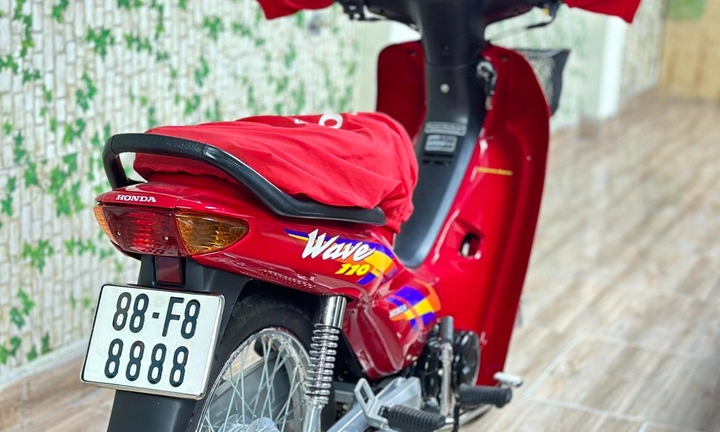 Honda Wave biển 'full' số 8 chốt giá hơn 1 tỷ đồng, đắt nhất Việt Nam
