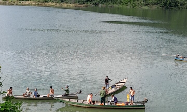 Lật ghe chở 8 người trên lòng hồ thủy điện ở Quảng Nam: Tìm thấy thi thể nạn nhân mất tích