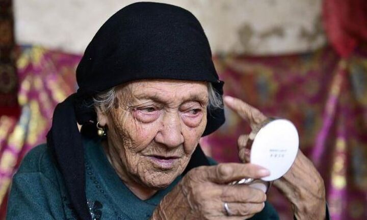 Bật mí 2 điểm trên cơ thể phụ nữ càng nhiều lông càng sống thọ