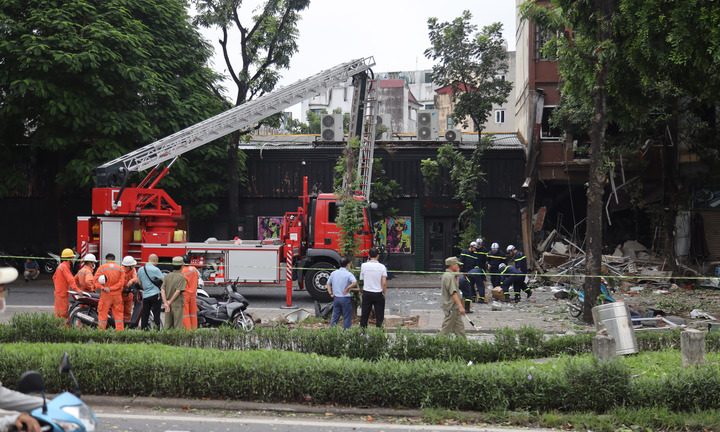 Nổ bình gas khiến 4 người bị thương ở Hà Nội: Xác định nguyên nhân ban đầu