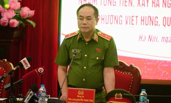 Phó Giám đốc Công an Hà Nội kể hành trình truy bắt kẻ mang súng, bắt cóc bé trai 7 tuổi