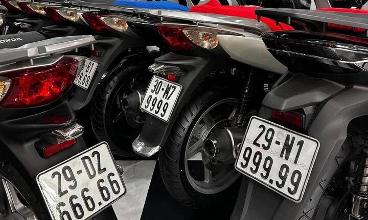 Ngày đầu định danh biển số: Honda SH biển số đẹp rớt giá trăm triệu đồng