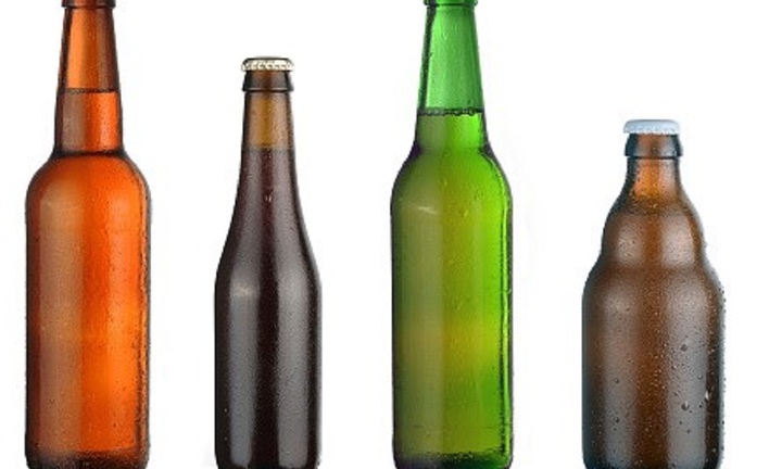 Vì sao vỏ chai bia thường có màu xanh hoặc nâu?
