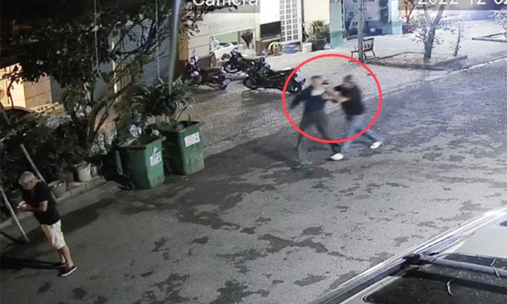 Xúc phạm người thi hành công vụ, Tổng giám đốc Bệnh viện FV bị phạt 