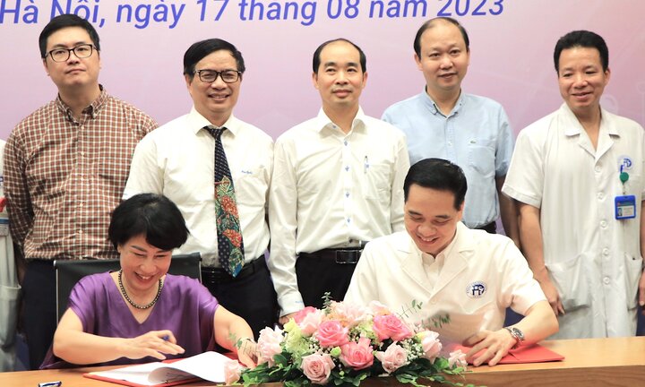 BV Đa khoa Xanh Pôn ký kết hợp tác chuyên môn với BV Đa khoa Hà Nội