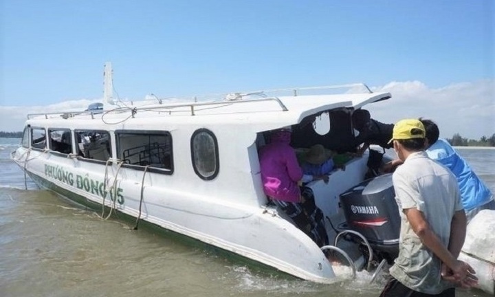 Sau vụ chìm ca nô khiến 17 người chết, Quảng Nam đề nghị lập đoàn kiểm tra phương tiện hoán cải