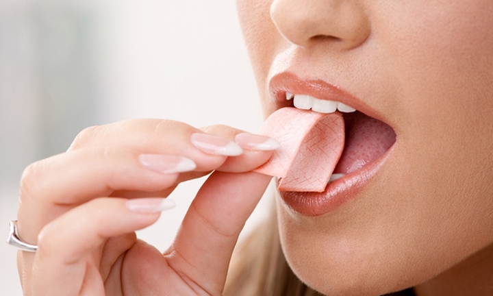 Điều gì xảy ra với cơ thể khi bạn nhai kẹo cao su liên tục