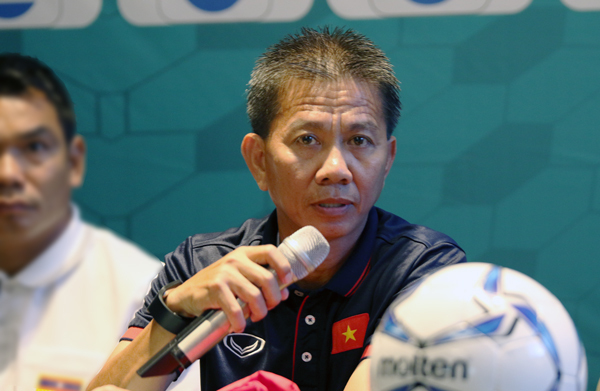Cầu thủ U23 Việt Nam mất tập trung, HLV Hoàng Anh Tuấn nổi giận