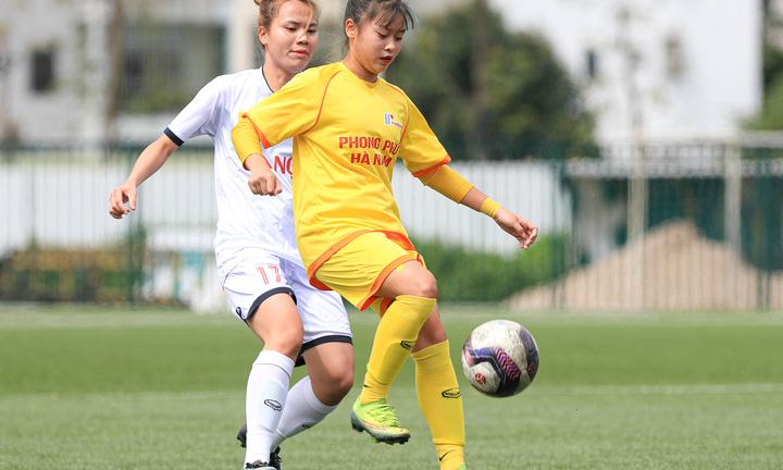 Giải U19 nữ Quốc gia 2023: Hà Nội bám đuổi Phong Phú Hà Nam