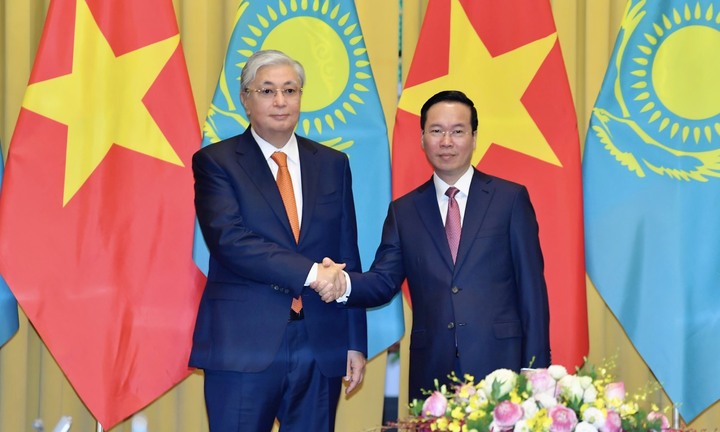 Toàn cảnh lễ đón Tổng thống Kazakhstan thăm chính thức Việt Nam