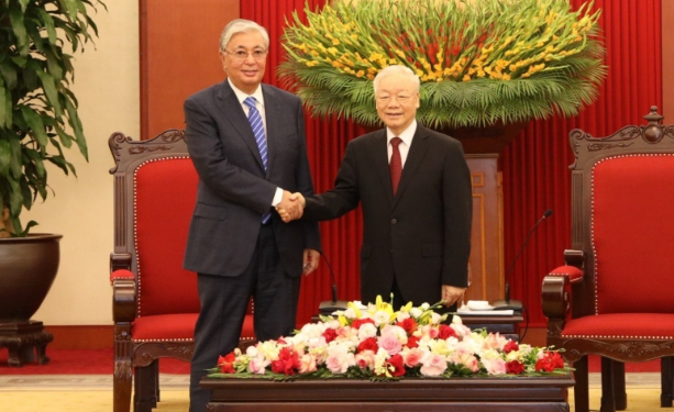Tổng Bí thư Nguyễn Phú Trọng tiếp Tổng thống Kazakhstan