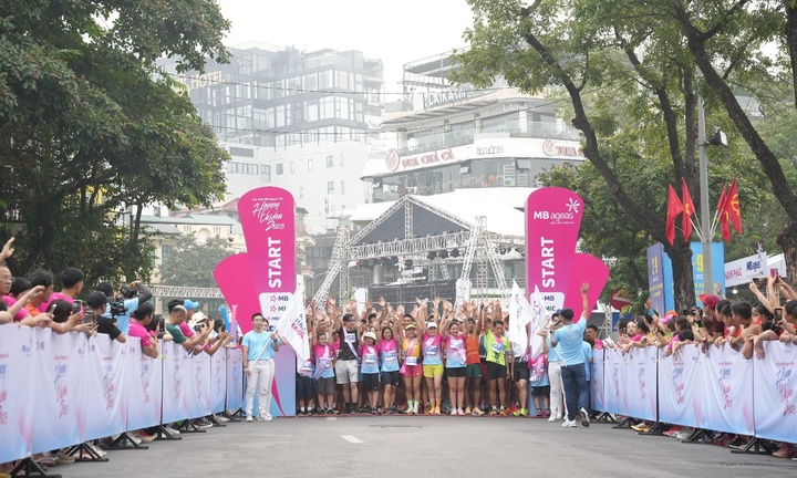 Giải chạy gia đình vì những nụ cười hạnh phúc