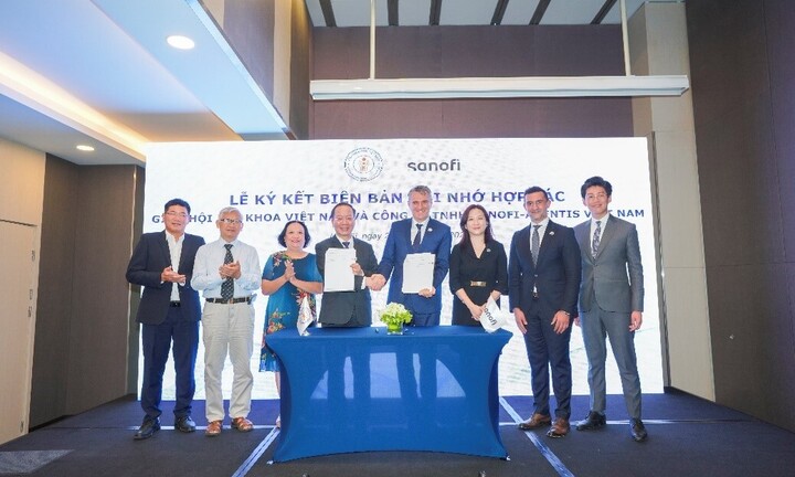 Sanofi hợp tác chăm sóc sức khỏe trẻ em với Bệnh viện Nhi TW và Hội Nhi khoa Việt Nam