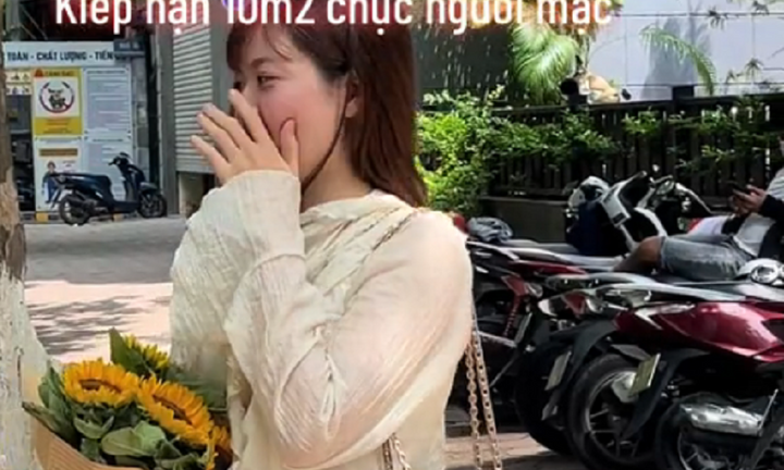 'Kiếp nạn' 10m2 có chục cô gái mặc váy giống nhau