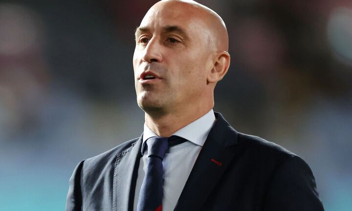 Sàm sỡ nữ cầu thủ ở World Cup, Chủ tịch LĐBĐ Tây Ban Nha quyết không từ chức