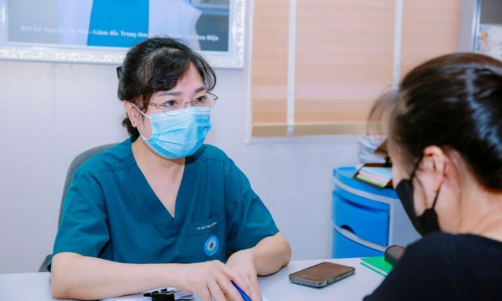 Bác sĩ chia sẻ về hành trình sinh con của người phụ nữ 58 tuổi
