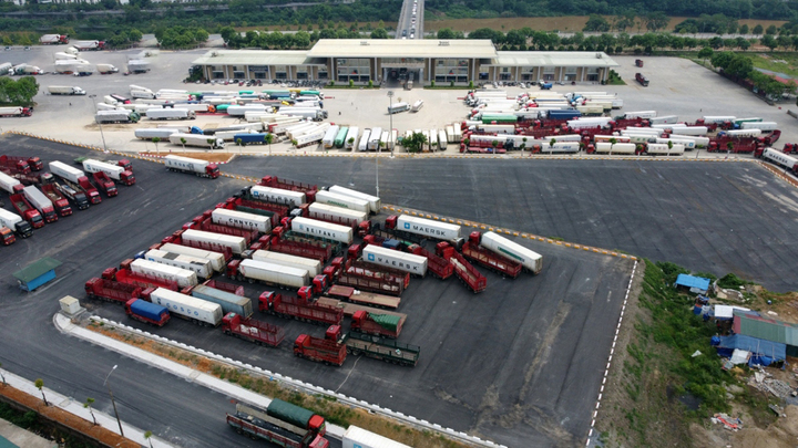 Cửa khẩu số Lào Cai rút ngắn thông quan dưới 2 phút/xe