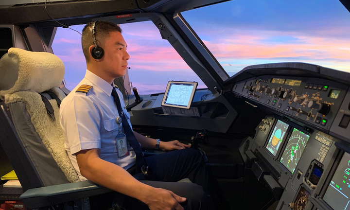 Tiết lộ mức lương phi công Vietnam Airlines