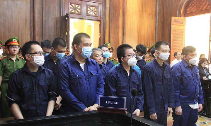 Xét xử 13 cựu công an phường tại TP.HCM bị cáo buộc nhận tiền để thả nghi phạm